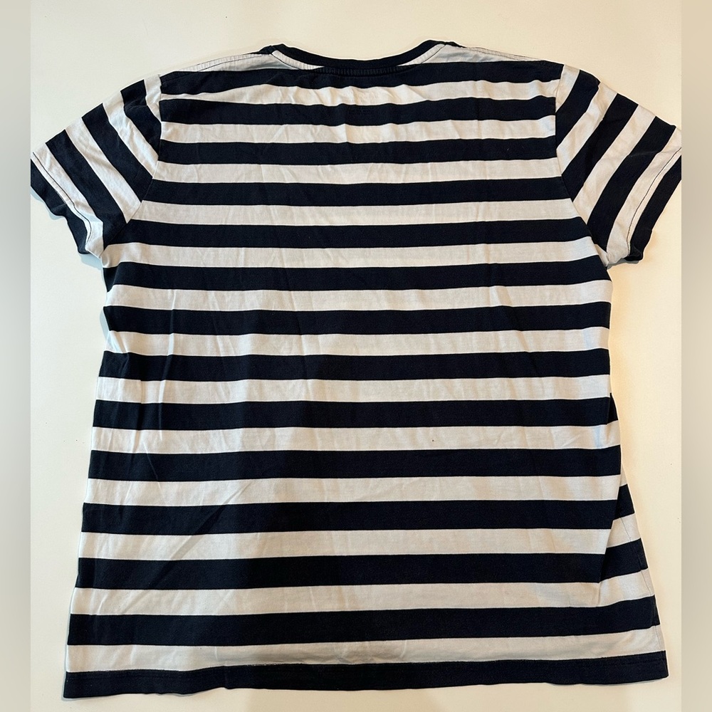 Men’s Lacoste, V-neck T-shirt - Picture 6 of 9